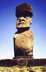 Moai con pukao 'sombrero'